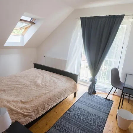 Apartament Hi-bp Garden City Batsanyi 3 Rooms, Upstairs Near The City Train With Free Parking Budapeszt